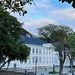 Apartment 1 Cozycentral 2 By Berti Stavanger